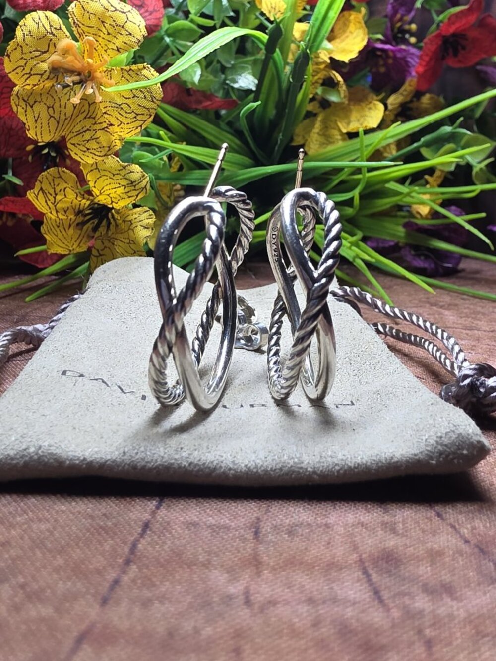 David Yurman Crossover Figure 8 Twist Hoop Earrings Sterling Silver 925